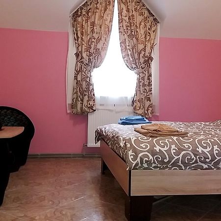 Hotel Dnipro Ngoại thất bức ảnh
